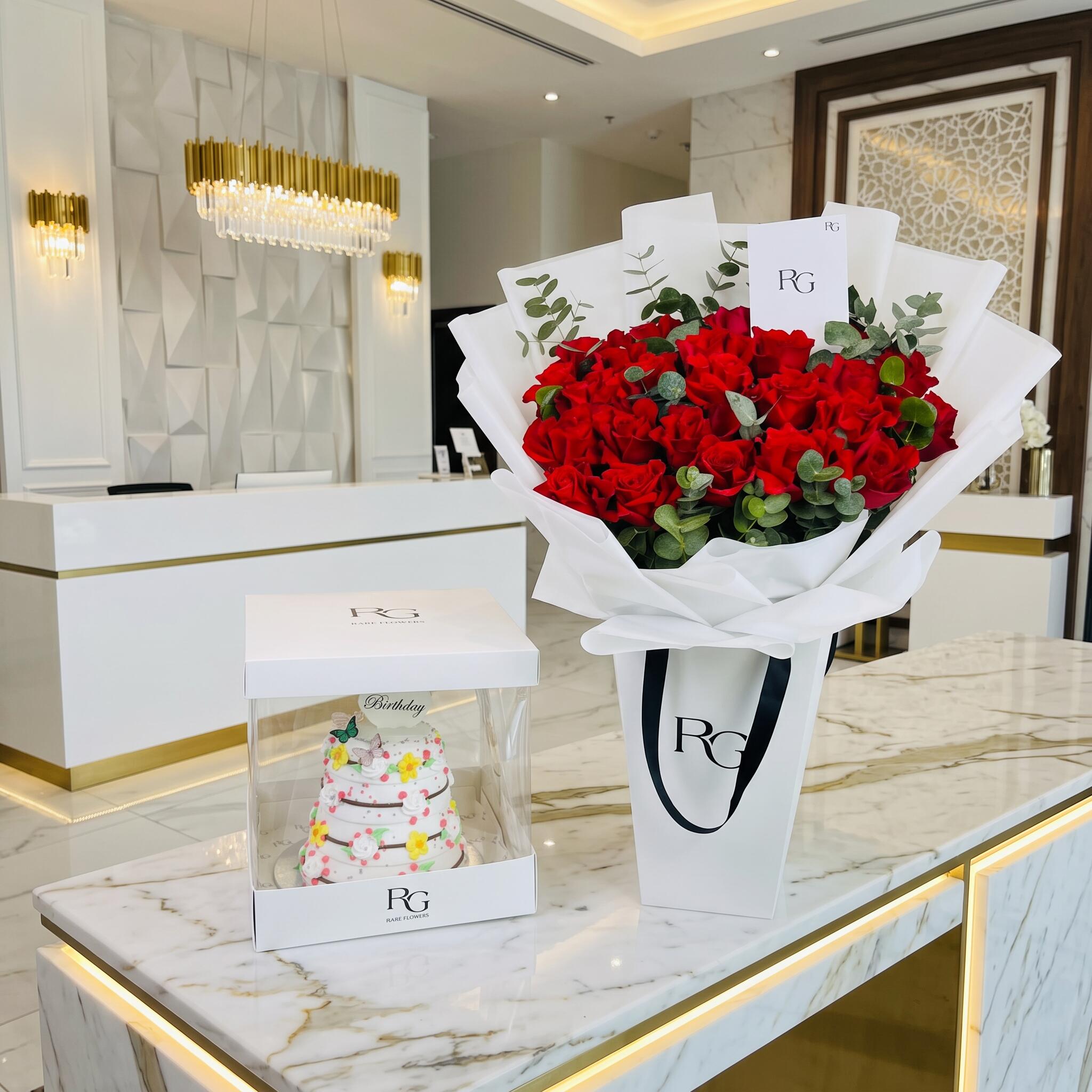 باقة ورد مع كيك رقم.28664