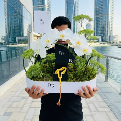 بوكس ورد مع مسباح معجون كهرمان ذو رائحه زكيه رقم.19070