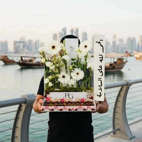 اكريليك ورد مع شوكولاته رقم.13262