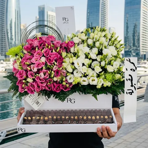 بوكس ورد مع شوكولاته رقم.13518
