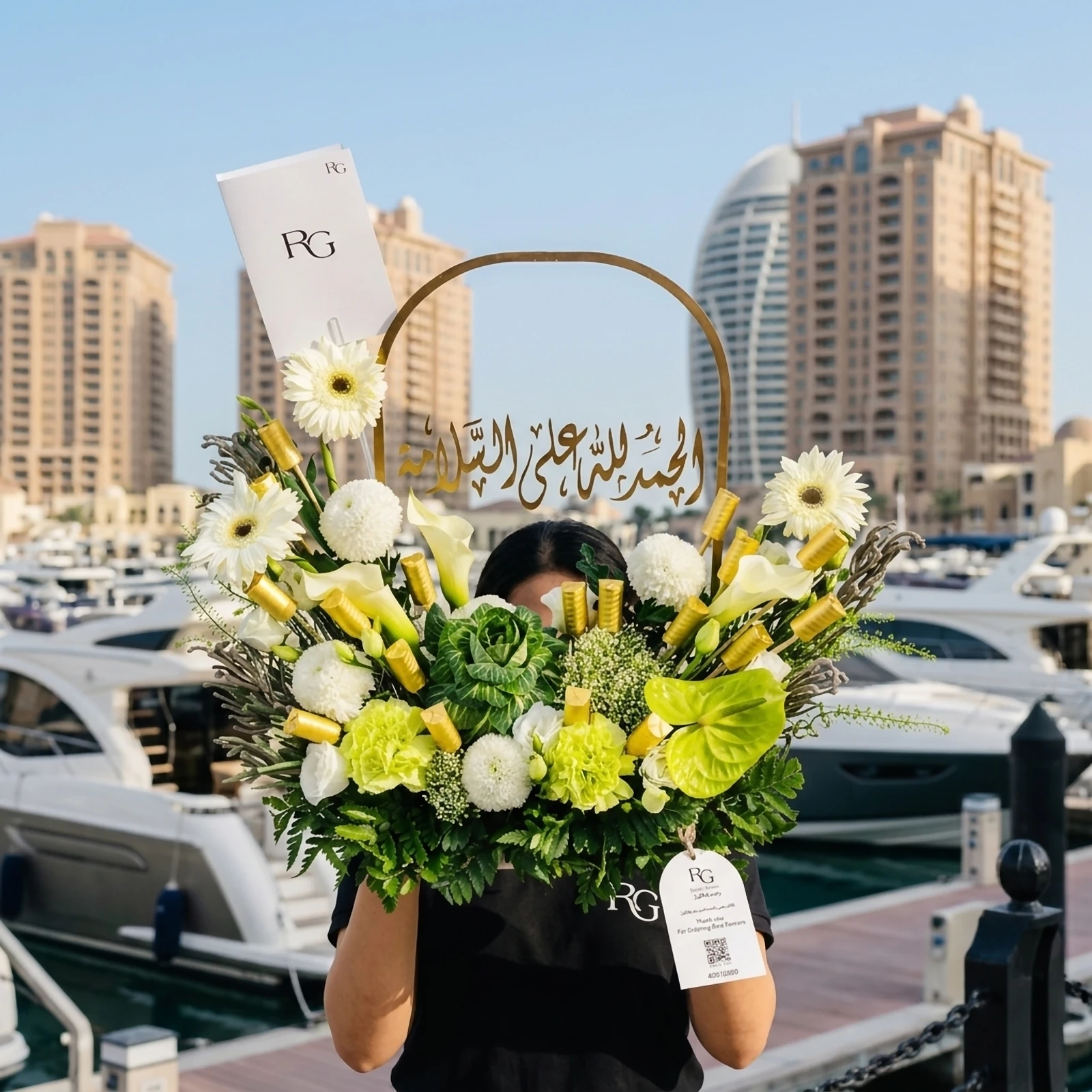 اكريليك ورد مع شوكولاته رقم.20329