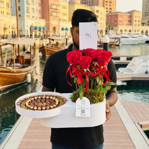 بوكس ورد مع شوكولاته رقم.34813