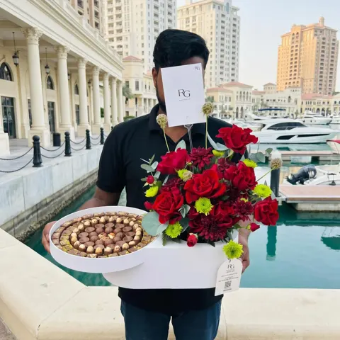 بوكس ورد مع شوكولاته رقم.34814