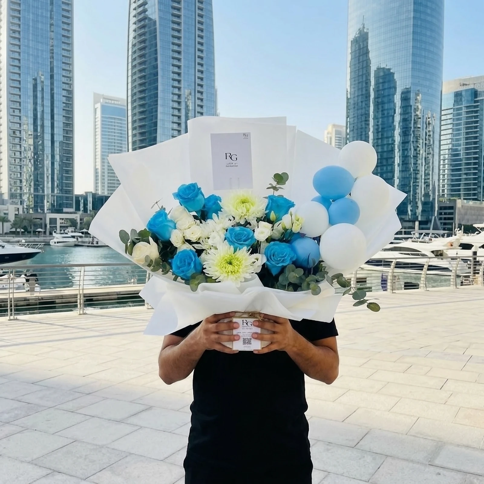 باقة ورد مع بالون رقم.11396